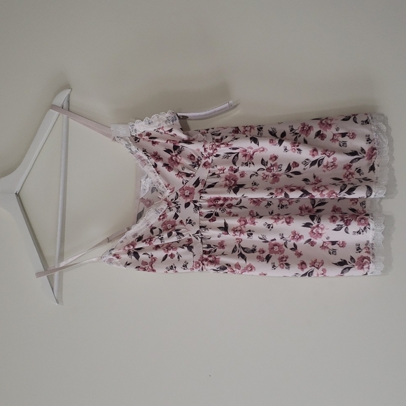 NWT Marilyn Monroe Brand Two Piece Pajama Set - Picture 3 of 7